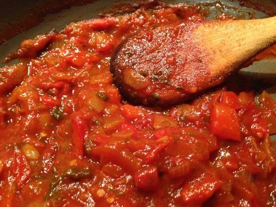 Tomato and Onion Smoor (Relish)
