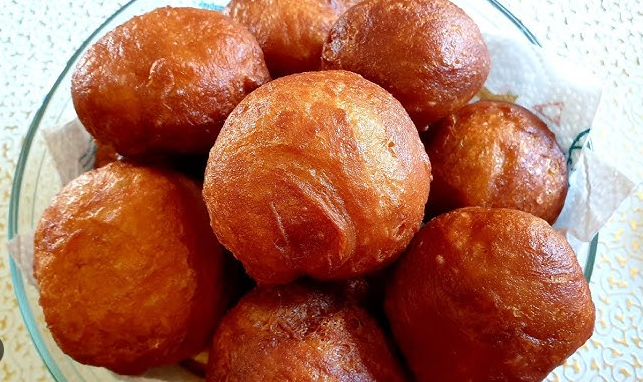 Magwenya (Fat Cakes / Sphatlo Bread - Plain)