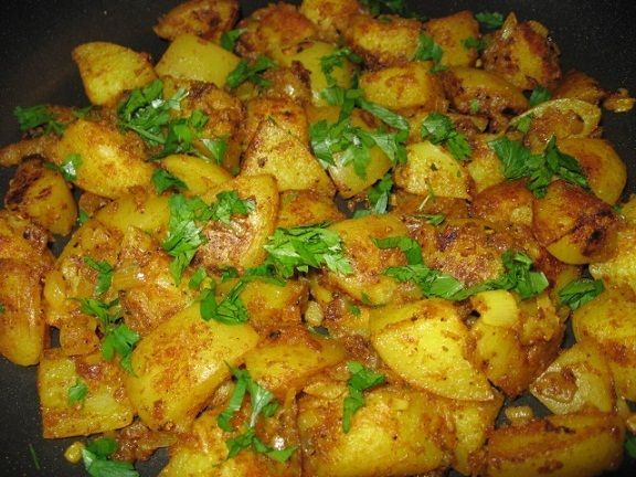 Curry Aartappels (Curried Potatoes)